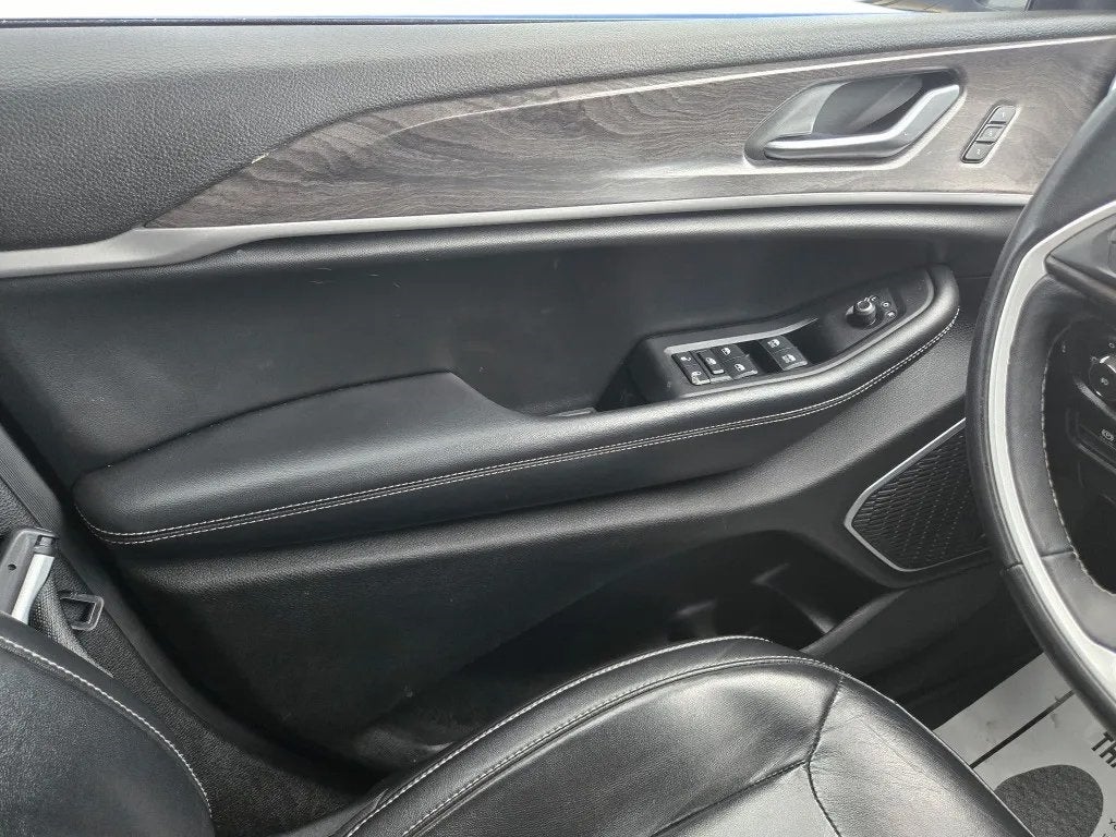 2022 Jeep Grand Cherokee L Limited 4x4