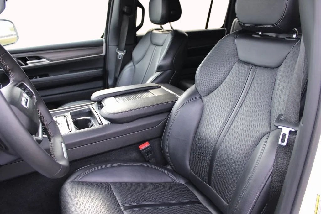 2024 Jeep Wagoneer L Series II 4x4