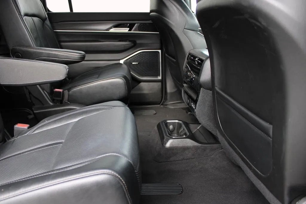 2024 Jeep Wagoneer L Series II 4x4