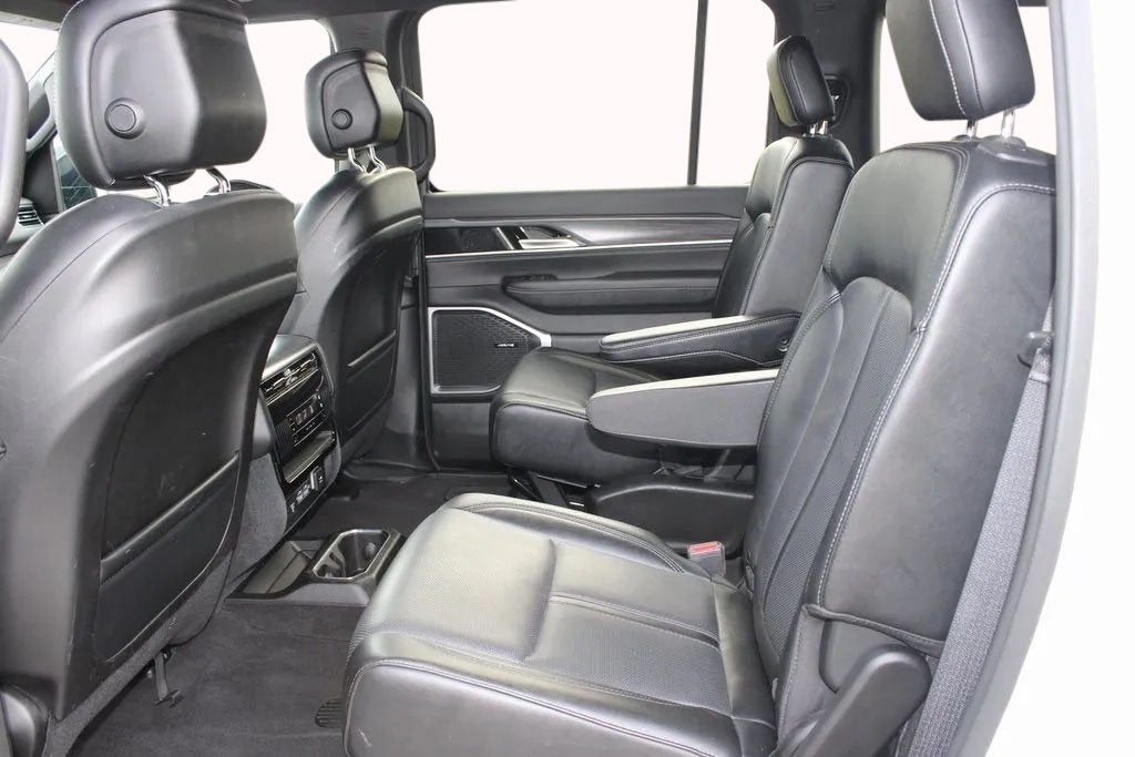 2024 Jeep Wagoneer L Series II 4x4