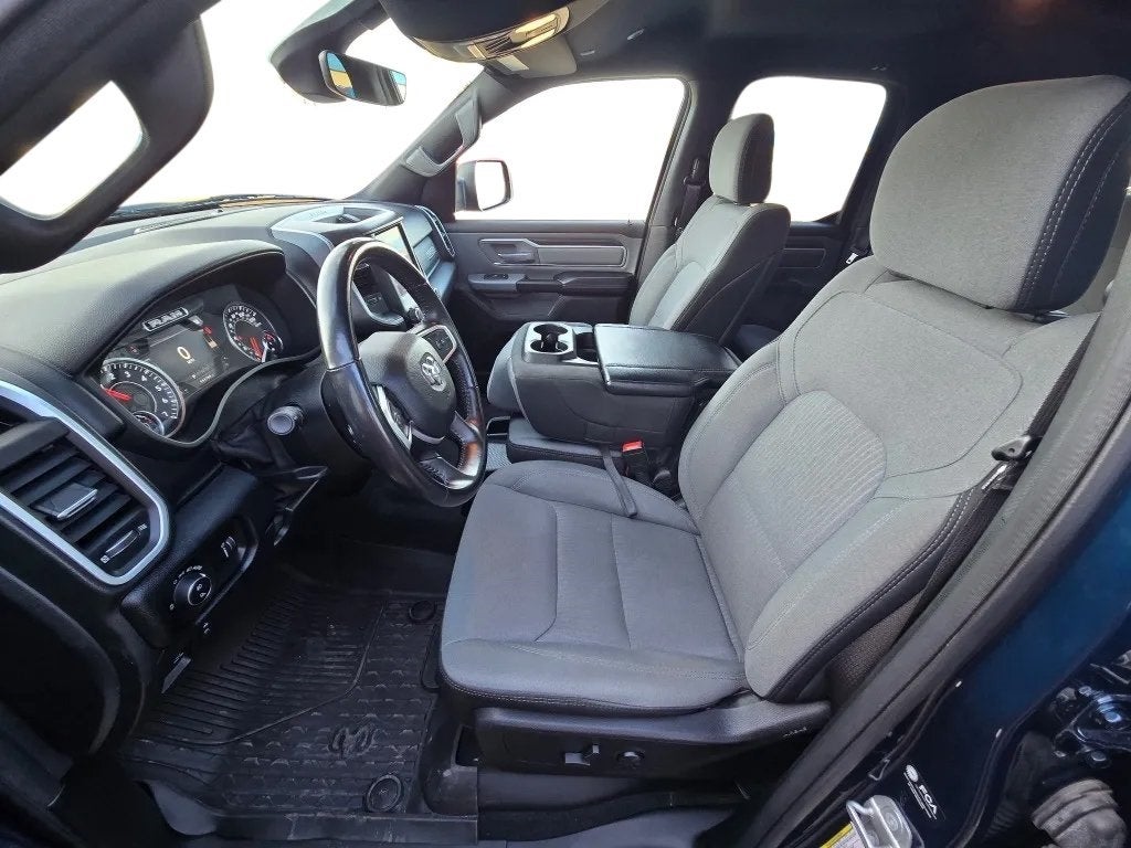 2022 RAM 1500 Big Horn Quad Cab 4x4 6'4' Box