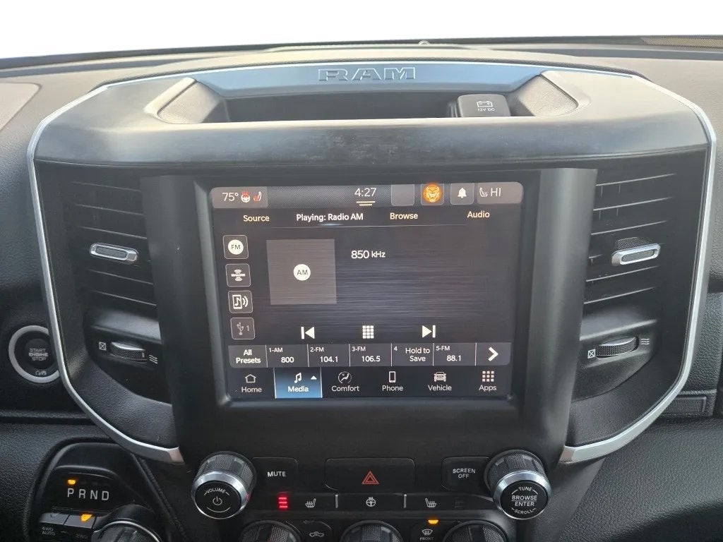 2022 RAM 1500 Big Horn Quad Cab 4x4 6'4' Box