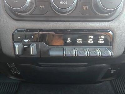 2022 RAM 1500 Big Horn Quad Cab 4x4 6'4' Box