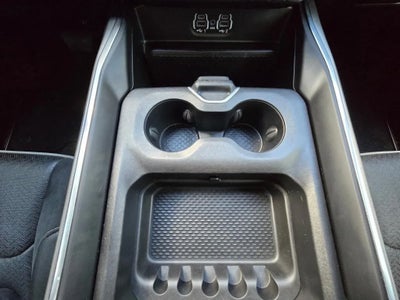 2020 RAM 1500 Laramie Crew Cab 4x4 5'7' Box