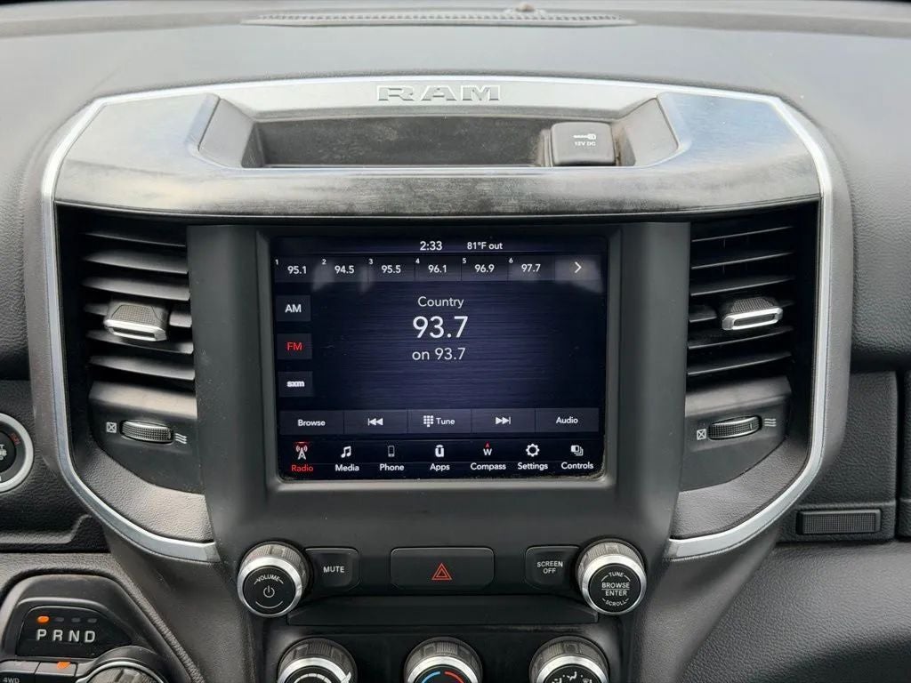 2019 RAM 1500 Big Horn/Lone Star Crew Cab 4x4 6'4' Box