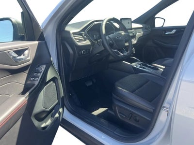 2025 Ford Escape Hybrid ST-Line