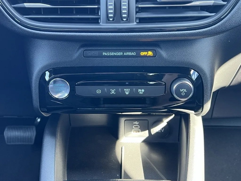 2025 Ford Escape Hybrid ST-Line