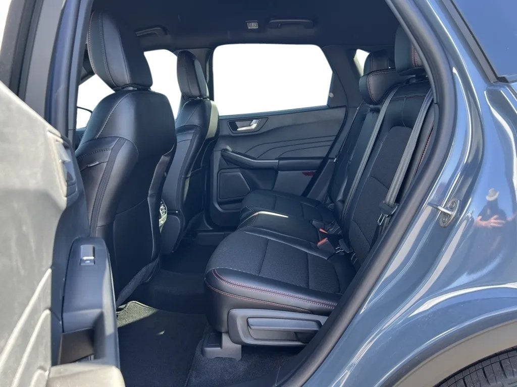 2025 Ford Escape Hybrid ST-Line