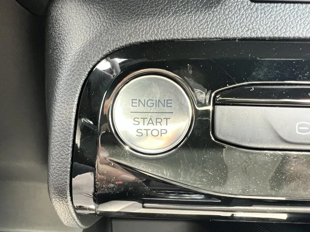 2025 Ford Escape Hybrid ST-Line