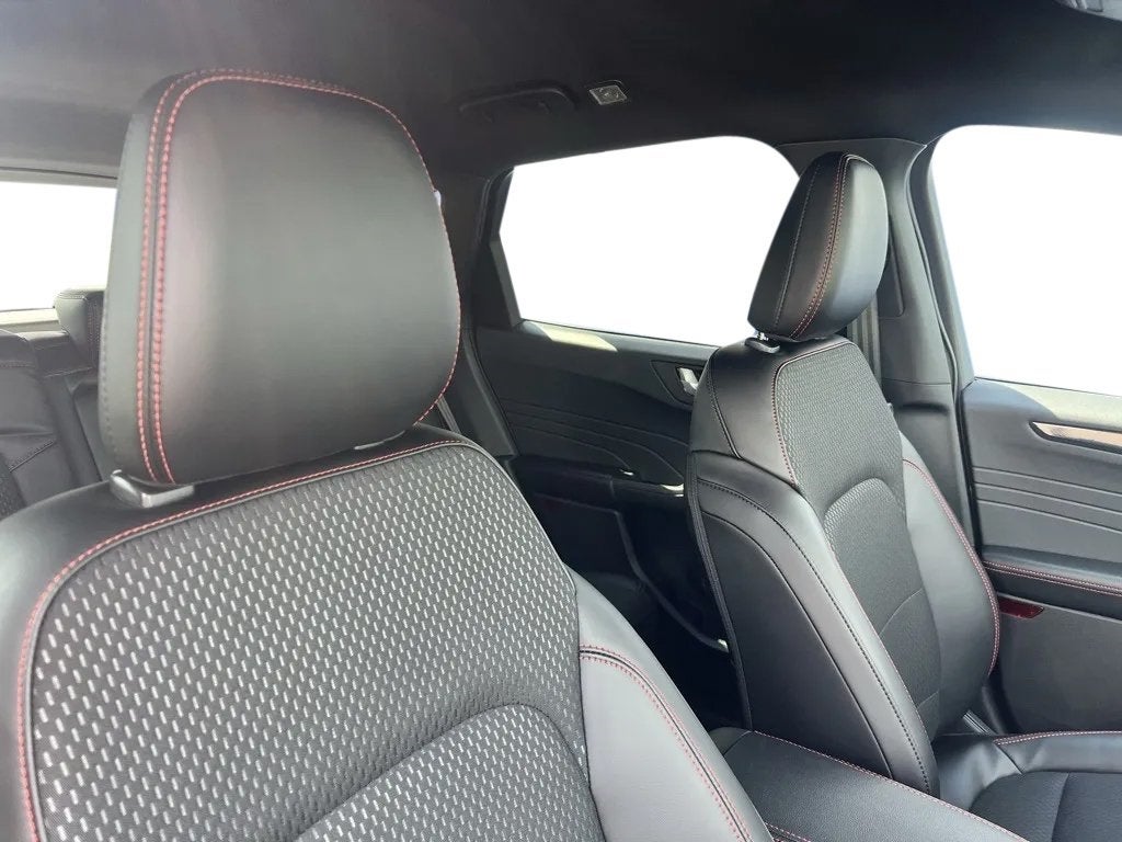 2025 Ford Escape Hybrid ST-Line