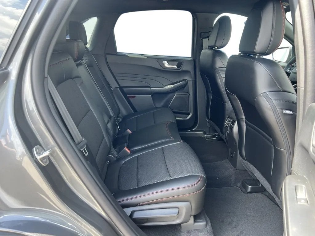 2025 Ford Escape Hybrid ST-Line