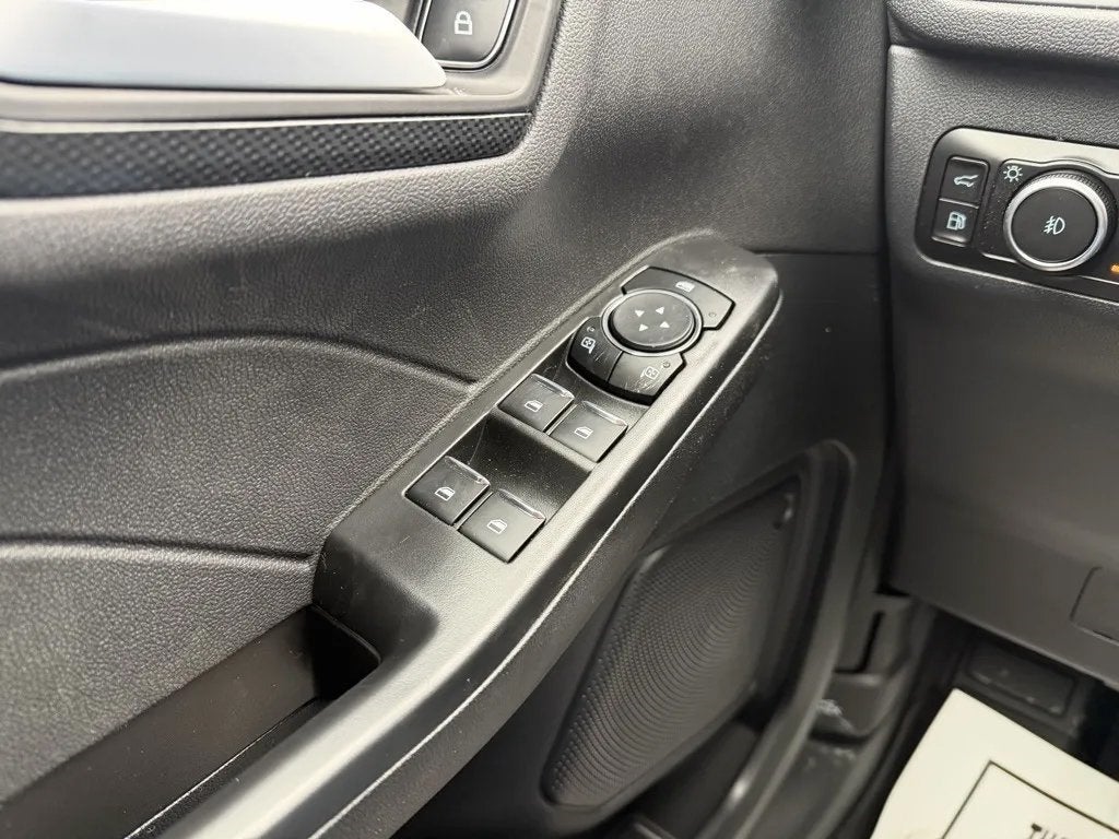 2026 Ford Escape Hybrid ST-Line Select