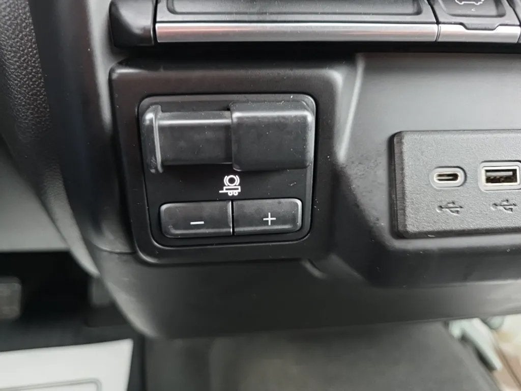 2023 Chevrolet Silverado 2500HD 4WD Crew Cab Standard Bed LT