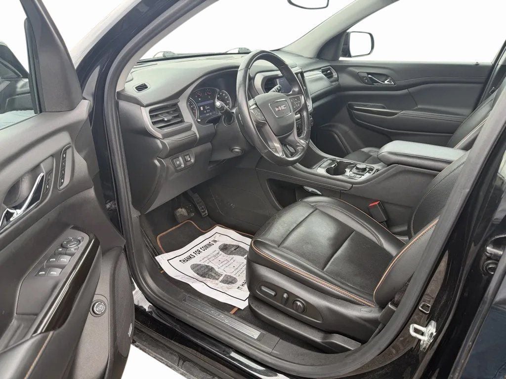 2022 GMC Acadia AWD AT4