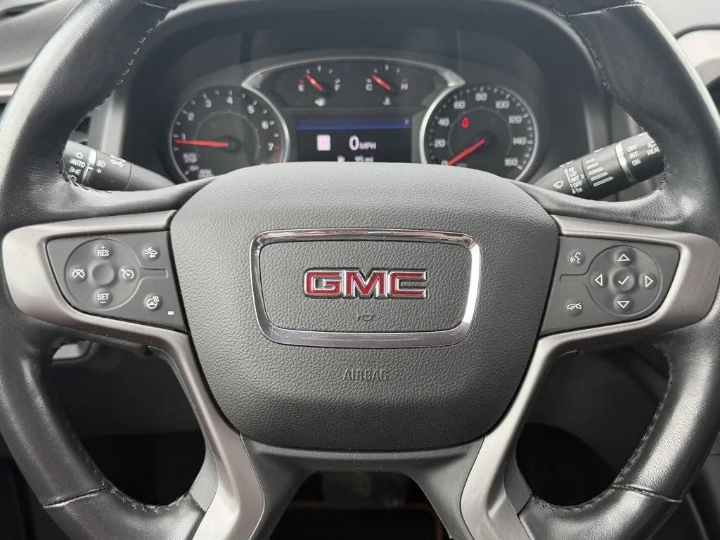 2022 GMC Acadia AWD AT4