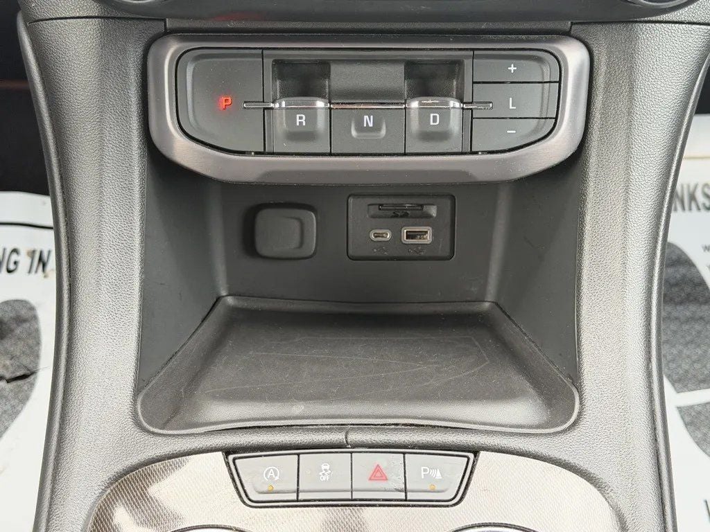 2022 GMC Acadia AWD AT4