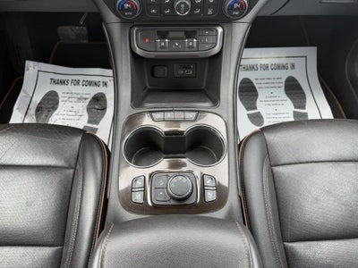 2022 GMC Acadia AWD AT4