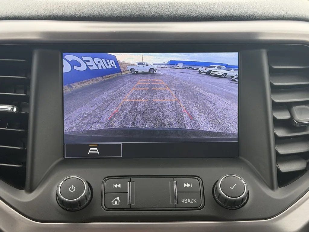 2022 GMC Acadia AWD AT4