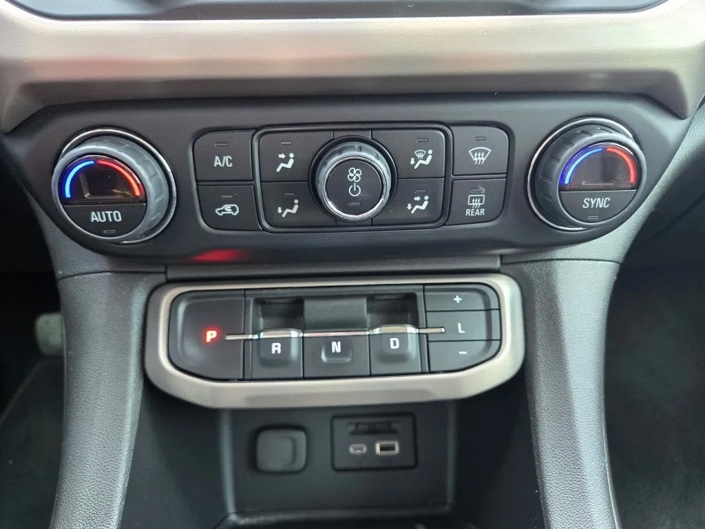 2022 GMC Acadia FWD Denali