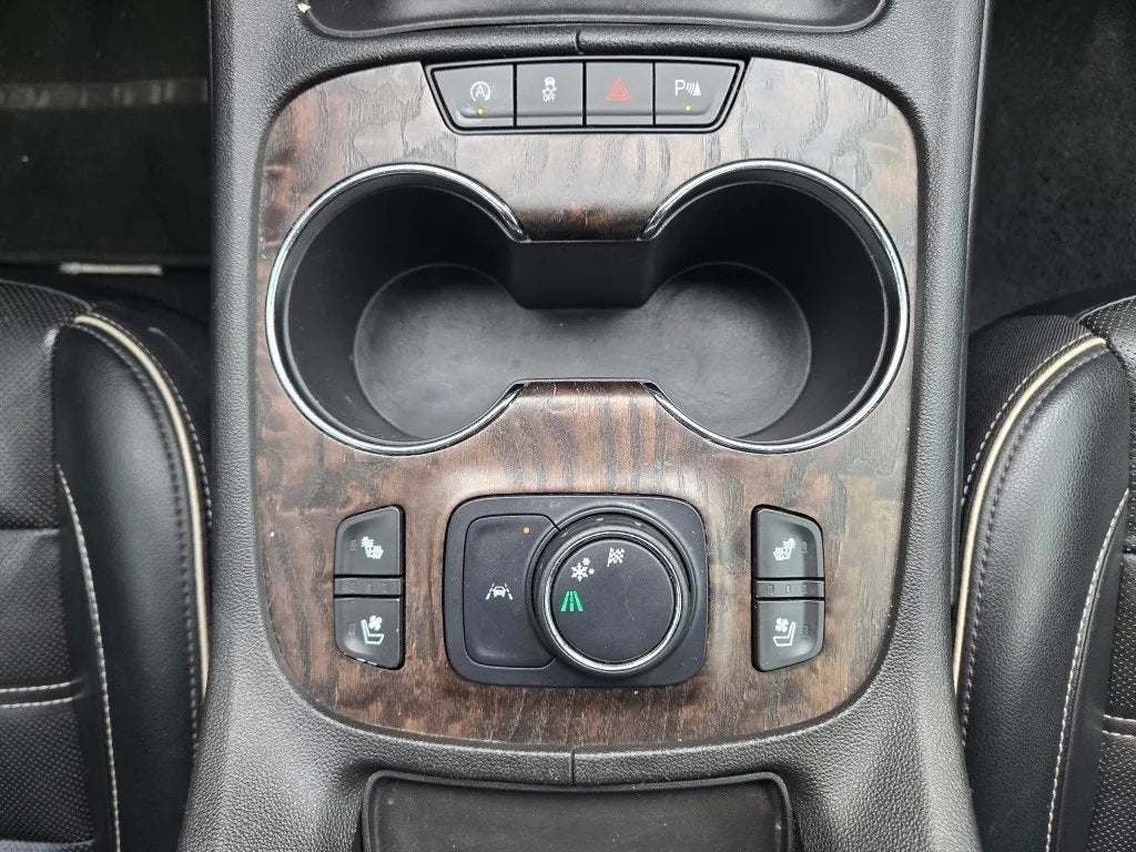 2022 GMC Acadia FWD Denali