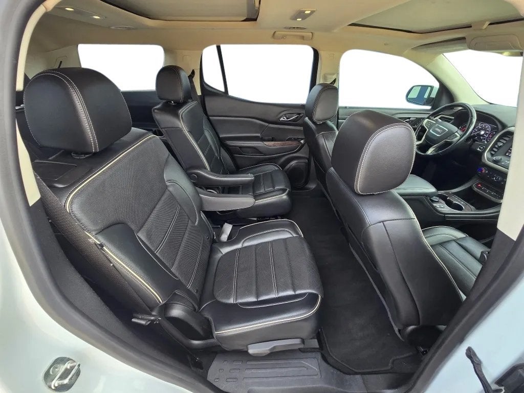 2022 GMC Acadia FWD Denali