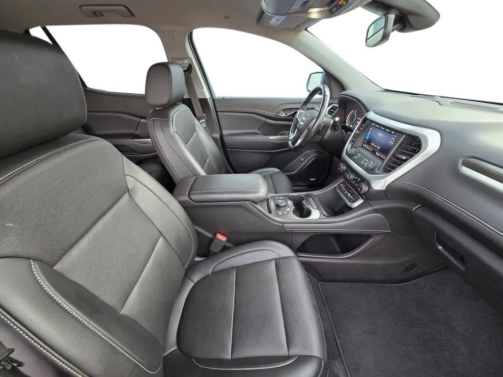 2022 GMC Acadia AWD SLT