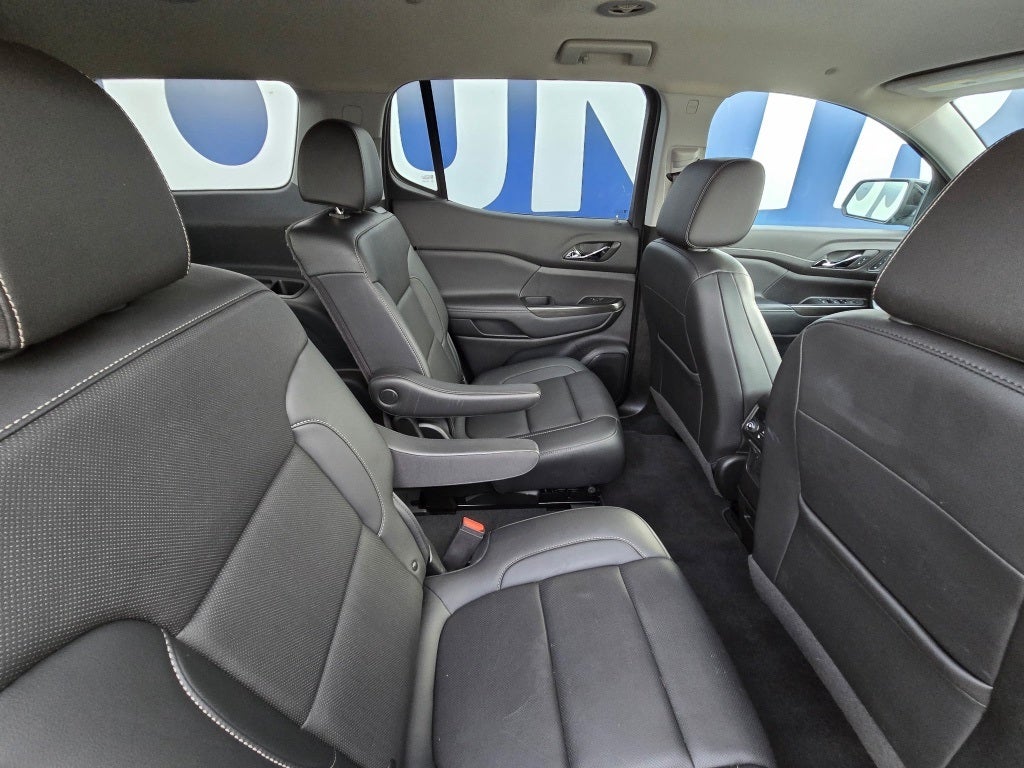 2022 GMC Acadia AWD SLT