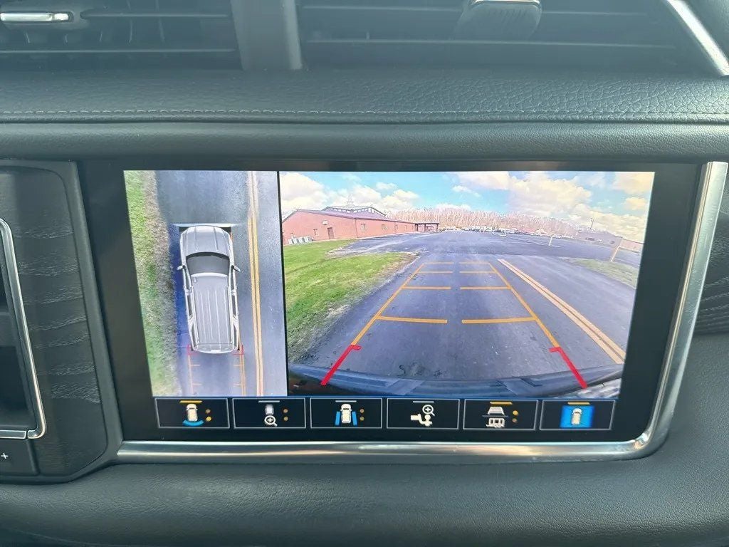 2021 GMC Yukon 4WD Denali