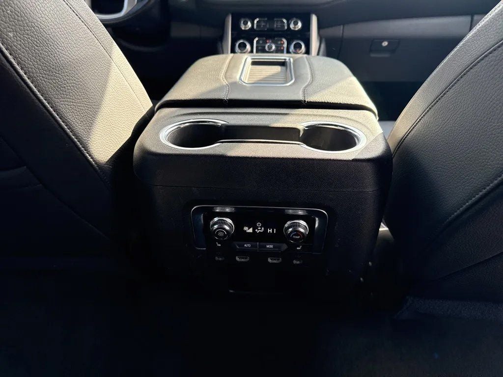 2021 GMC Yukon 4WD Denali