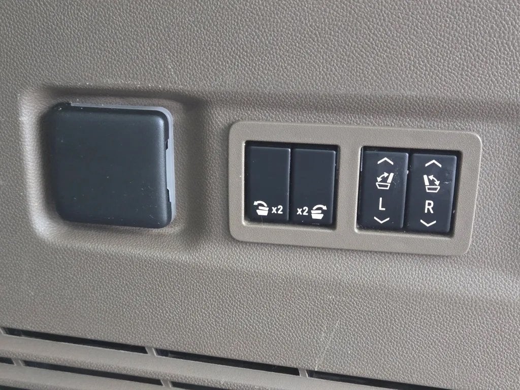 2022 GMC Yukon XL 4WD Denali