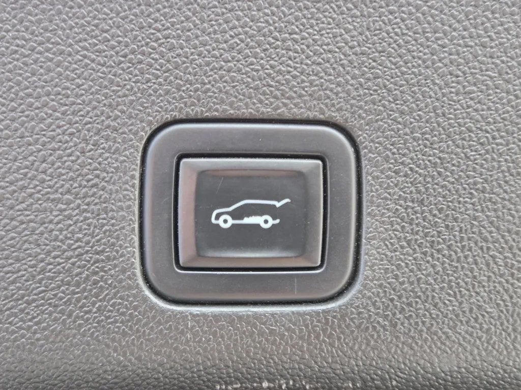 2021 GMC Yukon XL 4WD Denali