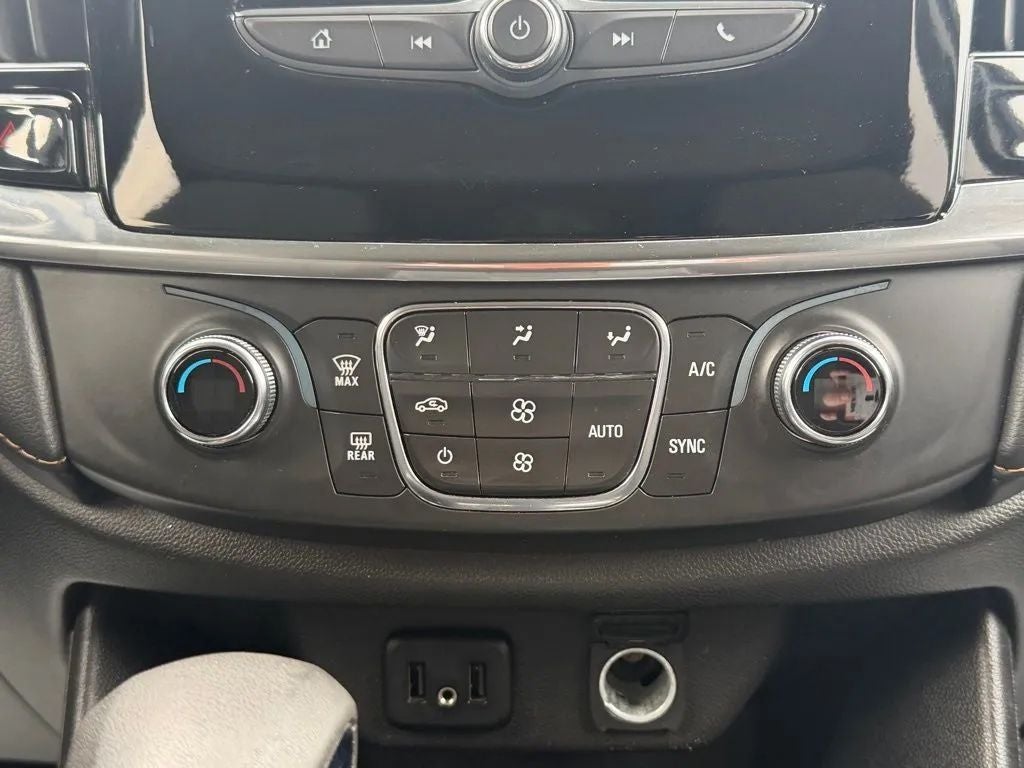 2021 Chevrolet Traverse FWD LT Cloth