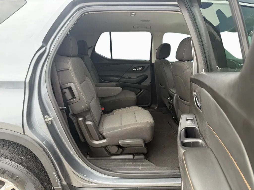 2021 Chevrolet Traverse FWD LT Cloth