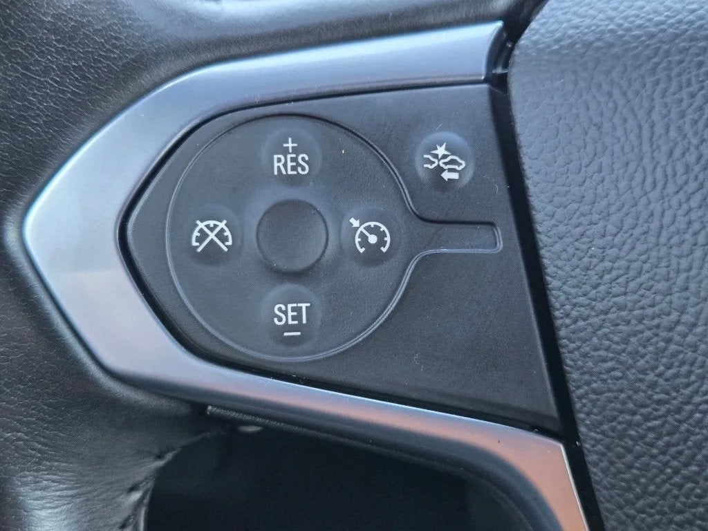 2022 Chevrolet Traverse FWD LT Cloth