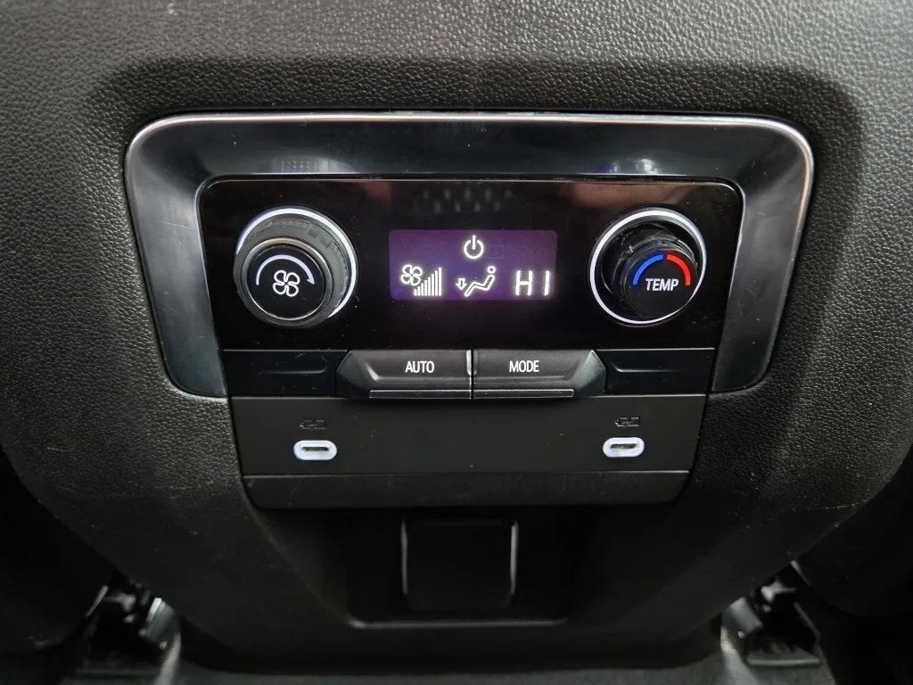 2021 Chevrolet Suburban LS