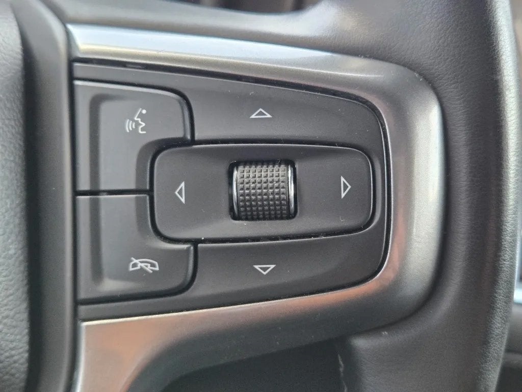 2024 Chevrolet Suburban 4WD LT