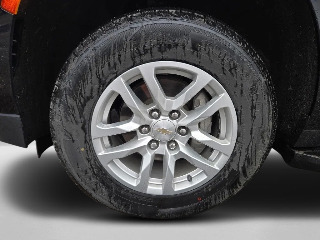 2024 Chevrolet Suburban 4WD LT