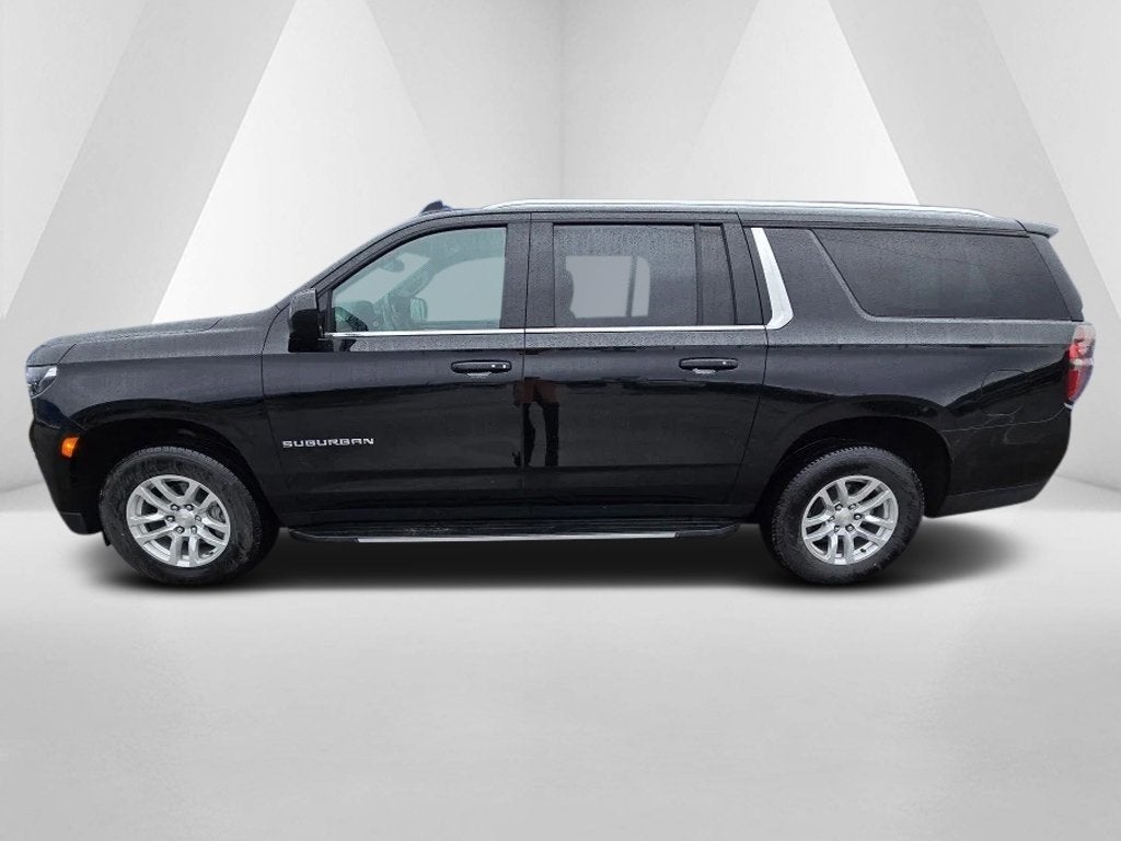 2024 Chevrolet Suburban 4WD LT