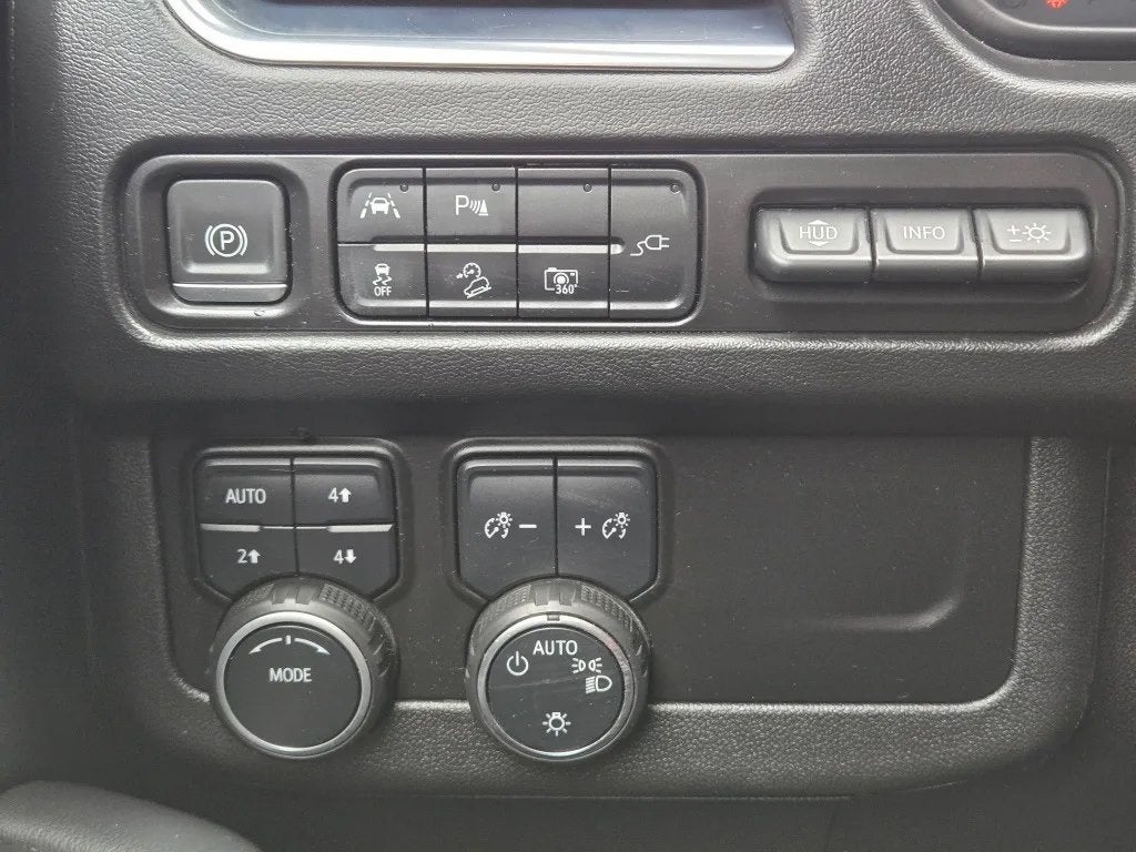 2022 Chevrolet Suburban Premier