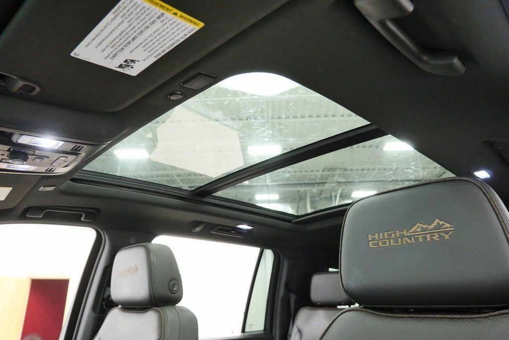 2021 Chevrolet Suburban High Country