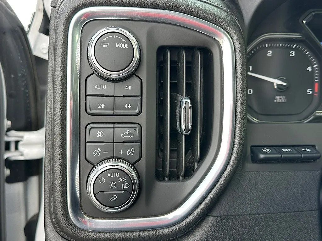 2023 GMC Sierra 2500HD 4WD Crew Cab Standard Bed Denali