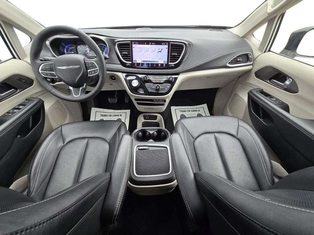 2024 Chrysler Pacifica Hybrid Select