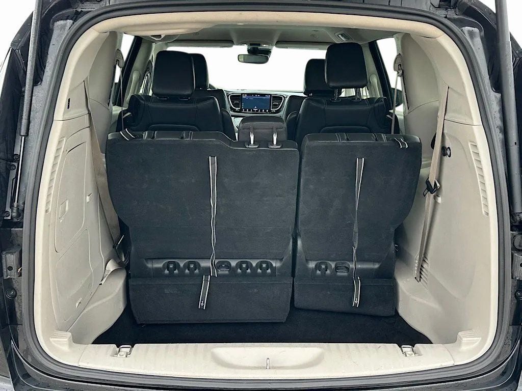 2024 Chrysler Pacifica Hybrid Select