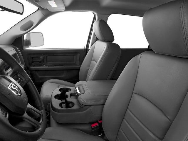 2017 RAM 3500 Tradesman Crew Cab 4x4 6'4' Box