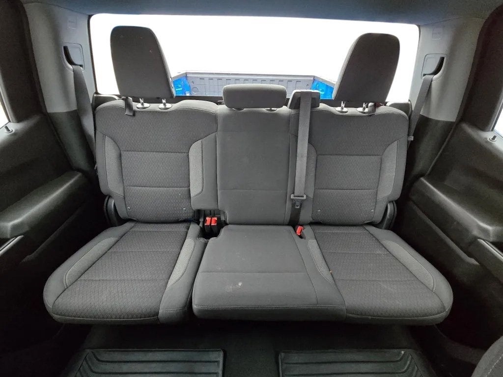 2023 Chevrolet Silverado 1500 4WD Crew Cab Short Bed Custom