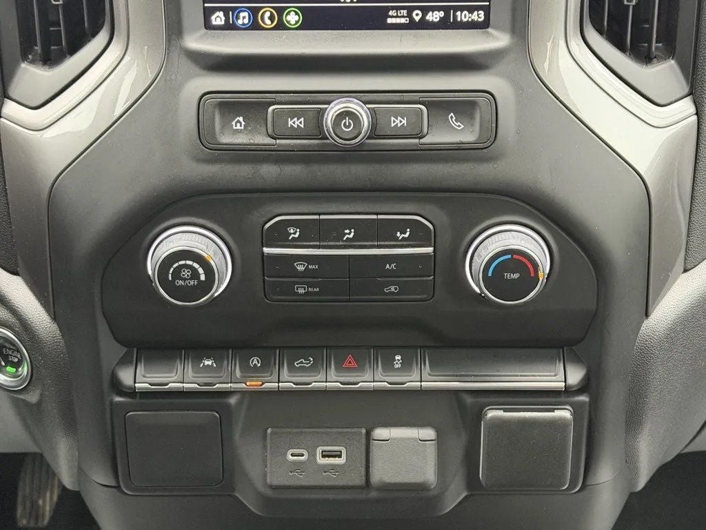 2023 Chevrolet Silverado 1500 4WD Crew Cab Short Bed Custom