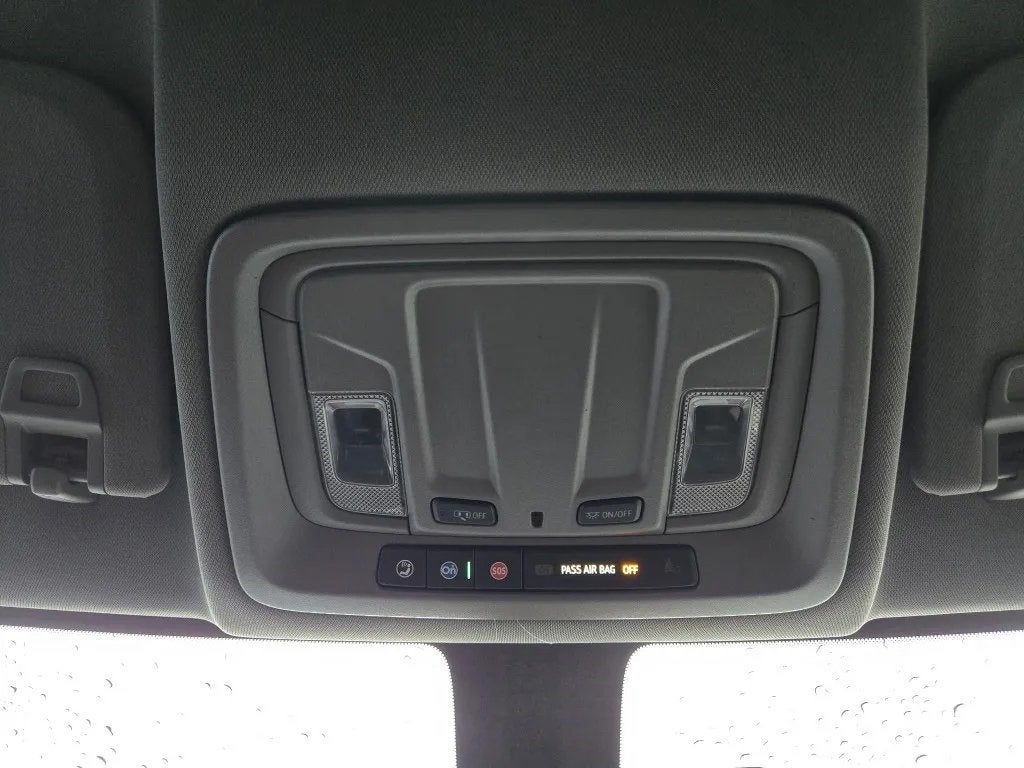 2020 Chevrolet Silverado 1500 4WD Crew Cab Short Bed Custom