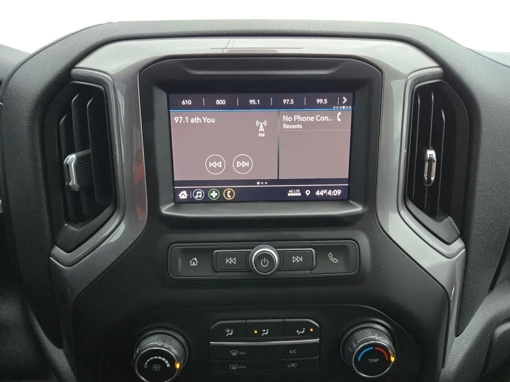 2020 Chevrolet Silverado 1500 4WD Crew Cab Short Bed Custom