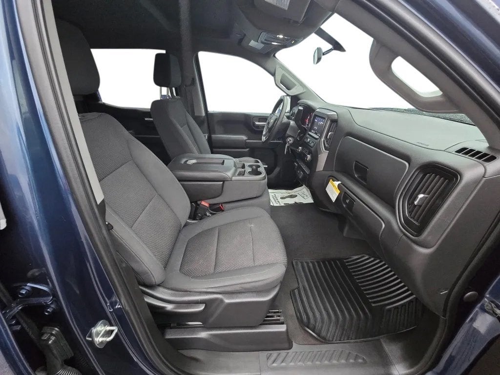 2020 Chevrolet Silverado 1500 4WD Crew Cab Short Bed Custom