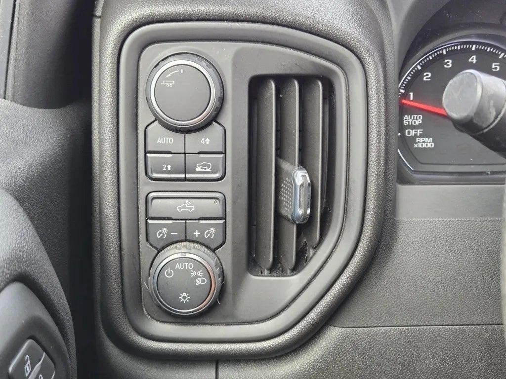 2022 Chevrolet Silverado 1500 LTD 4WD Crew Cab Short Bed Custom